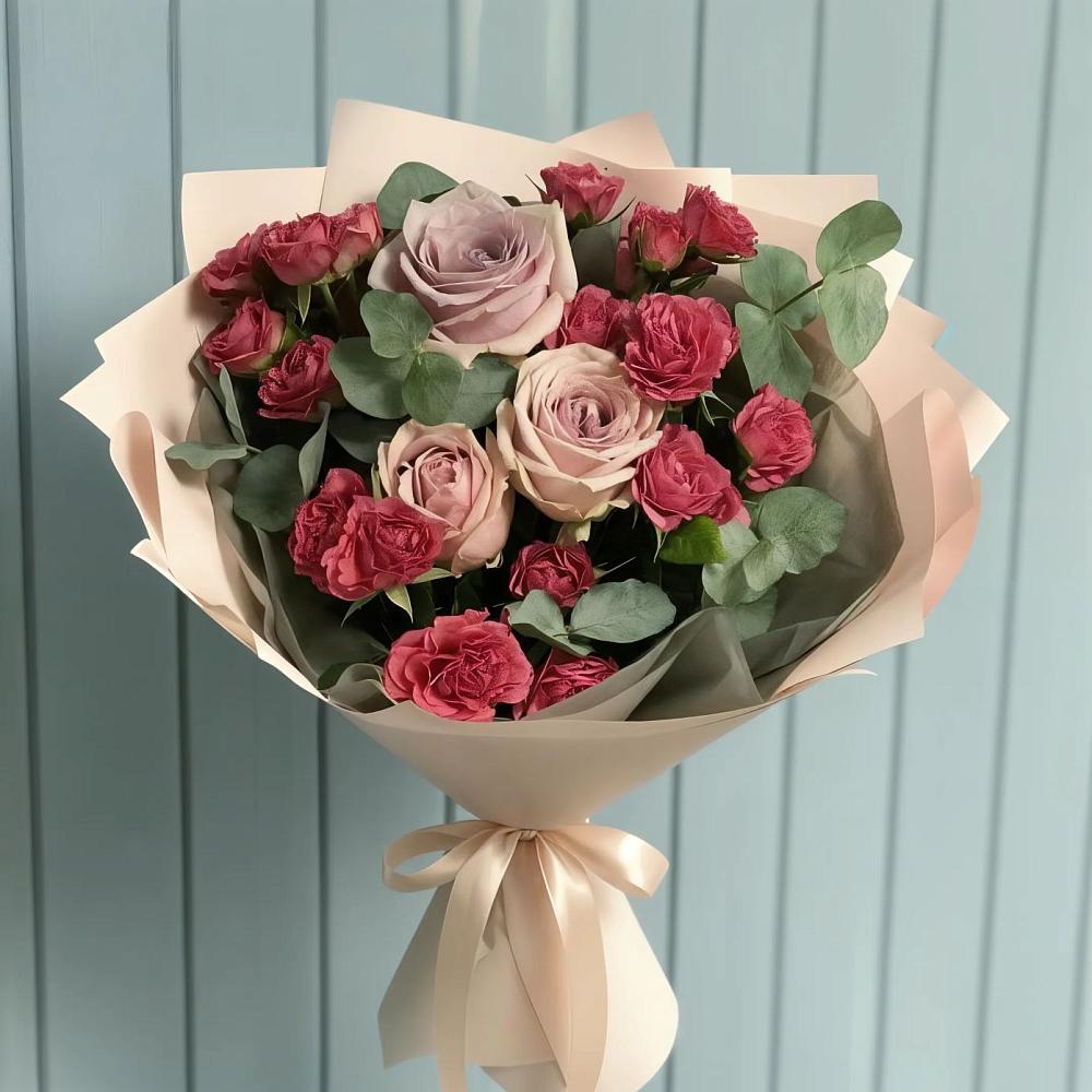 Букет цветов из: Гвоздики и Розы в Шахтёрске