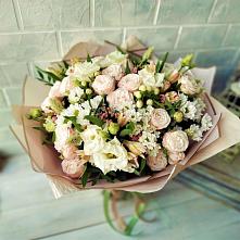 Букет цветов из:  Альстромерии, Розы и Хризантемы #REPLACE_PRED# Шахтёрске