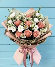 Букет цветов из:  Розы, Альстромерии и Лизиантусы в Шахтёрске