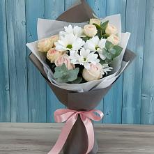 Букет цветов из:  Хризантемы и Розы в Шахтёрске