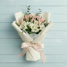 Букет цветов из:  Альстромерии в Шахтёрске