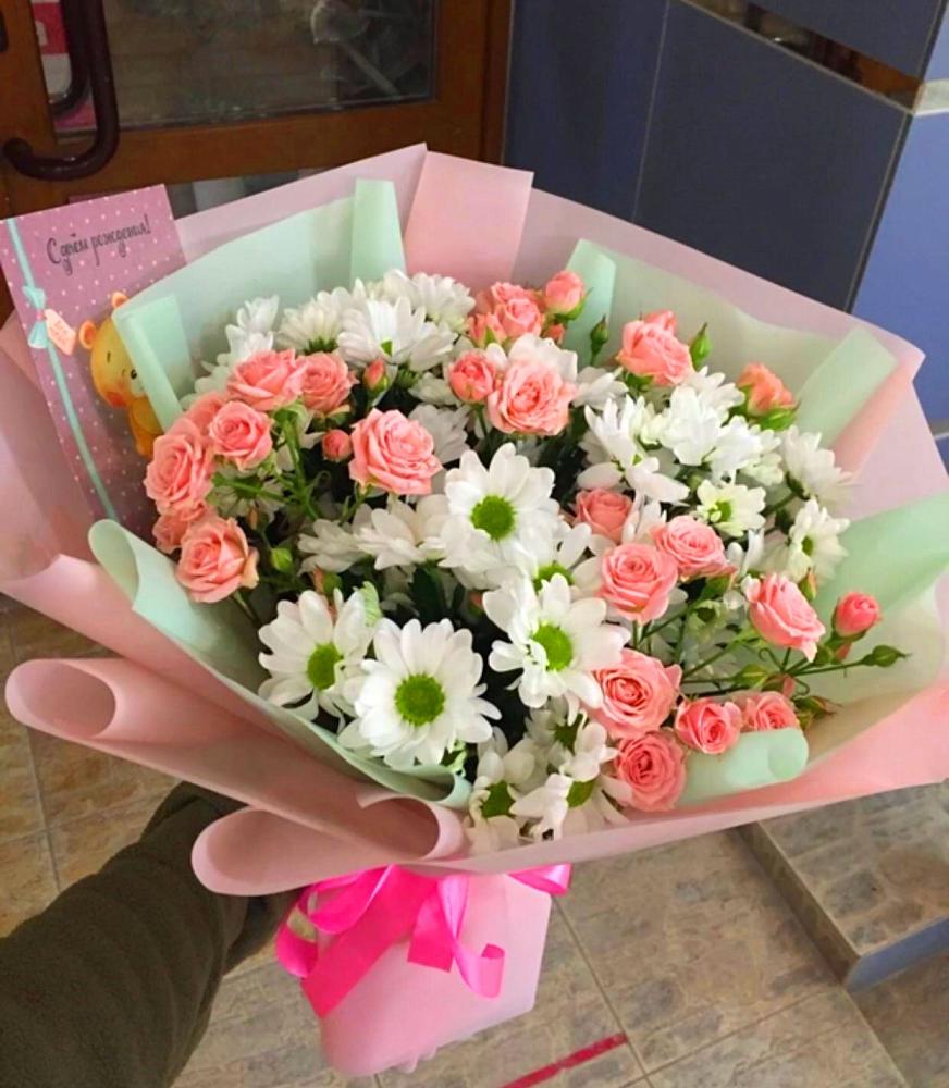 Букет цветов из: Розы и Хризантемы в Шахтёрске