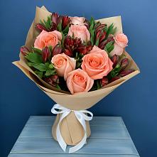 Букет цветов из:  Розы и Альстромерии в Шахтёрске