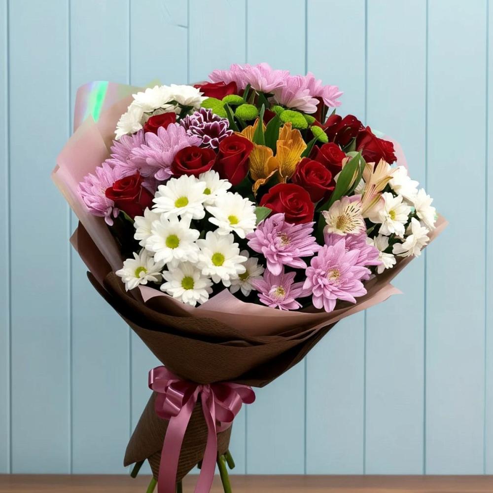 Букет цветов из: Розы, Хризантемы и Альстромерии в Шахтёрске