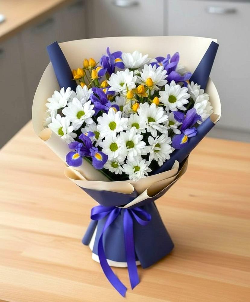 Букет цветов из: Розы, Ирисы и Хризантемы в Шахтёрске