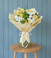 Букет цветов из:  Хризантемы и Розы в Шахтёрске